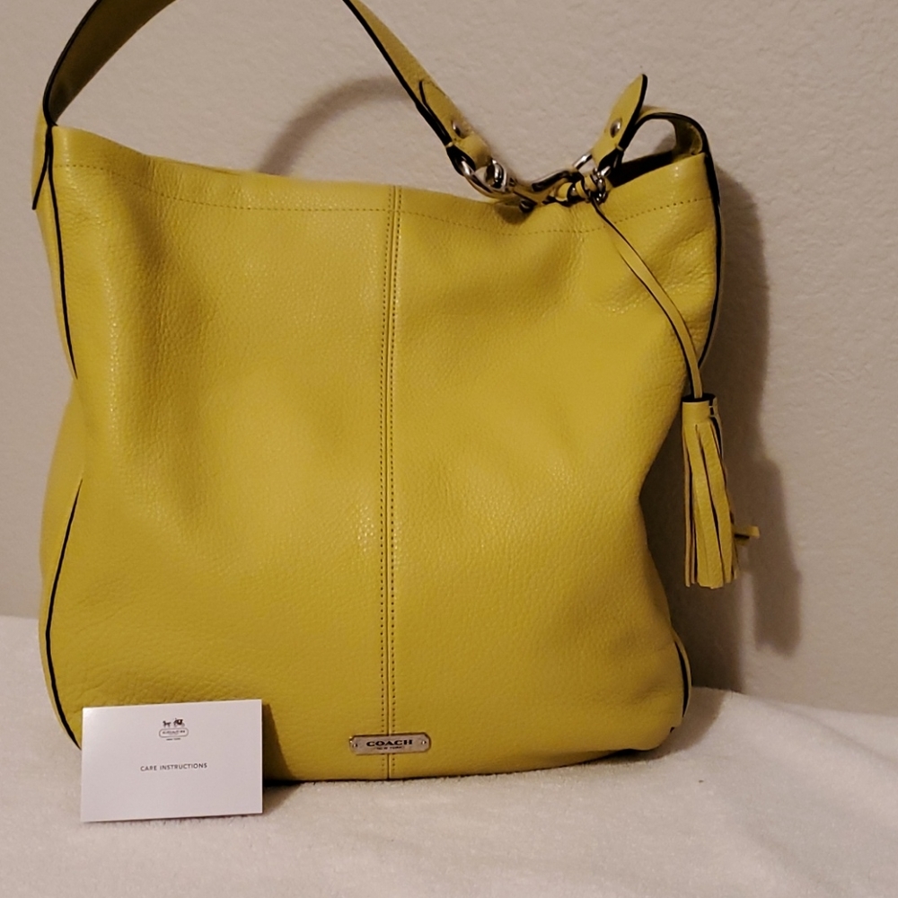 NWOT, Coach Large Bucket Bag,Chartreuse